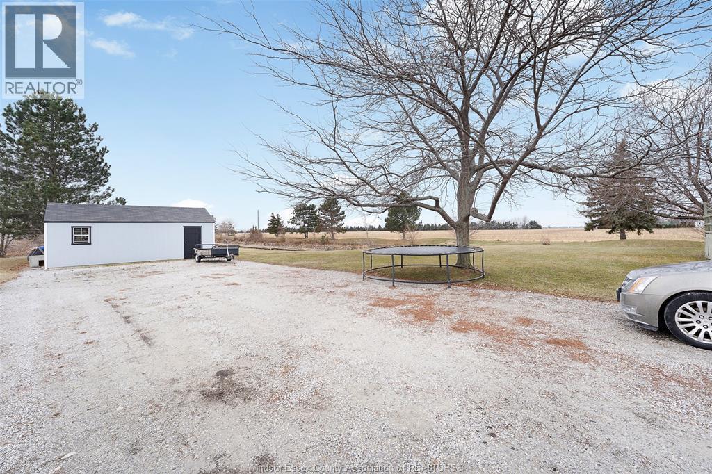 2898 Lakeshore Rd 305, Comber, ON - Outdoor