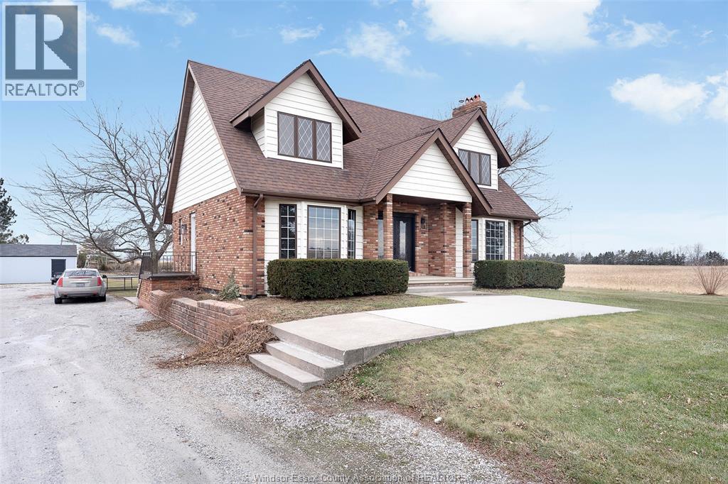 2898 Lakeshore Rd 305, Comber, ON - Outdoor