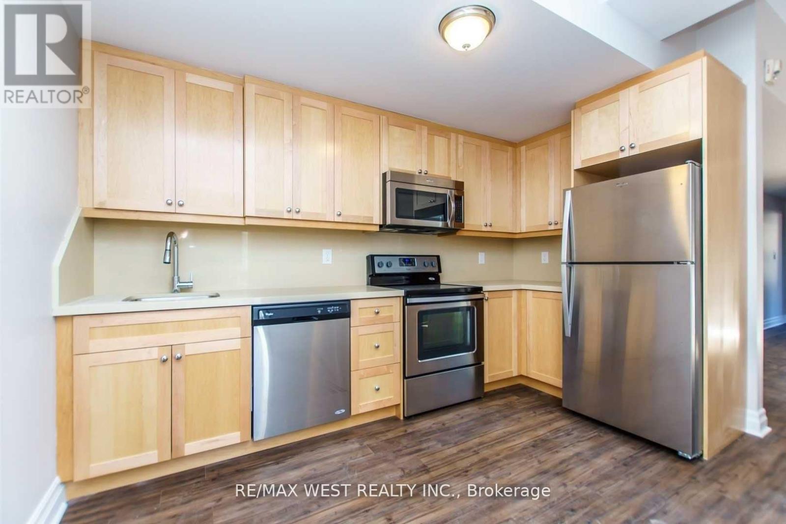 2Nd Flr - 13 Grange Avenue, Toronto, ON - Indoor Photo Showing Kitchen