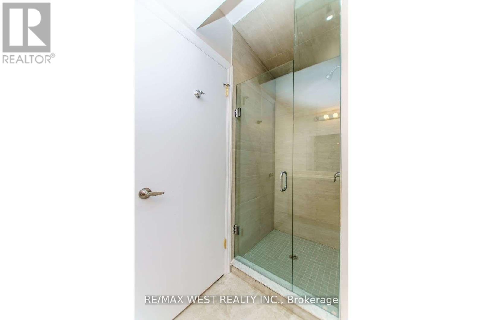 2Nd Flr - 13 Grange Avenue, Toronto, ON - Indoor Photo Showing Bathroom