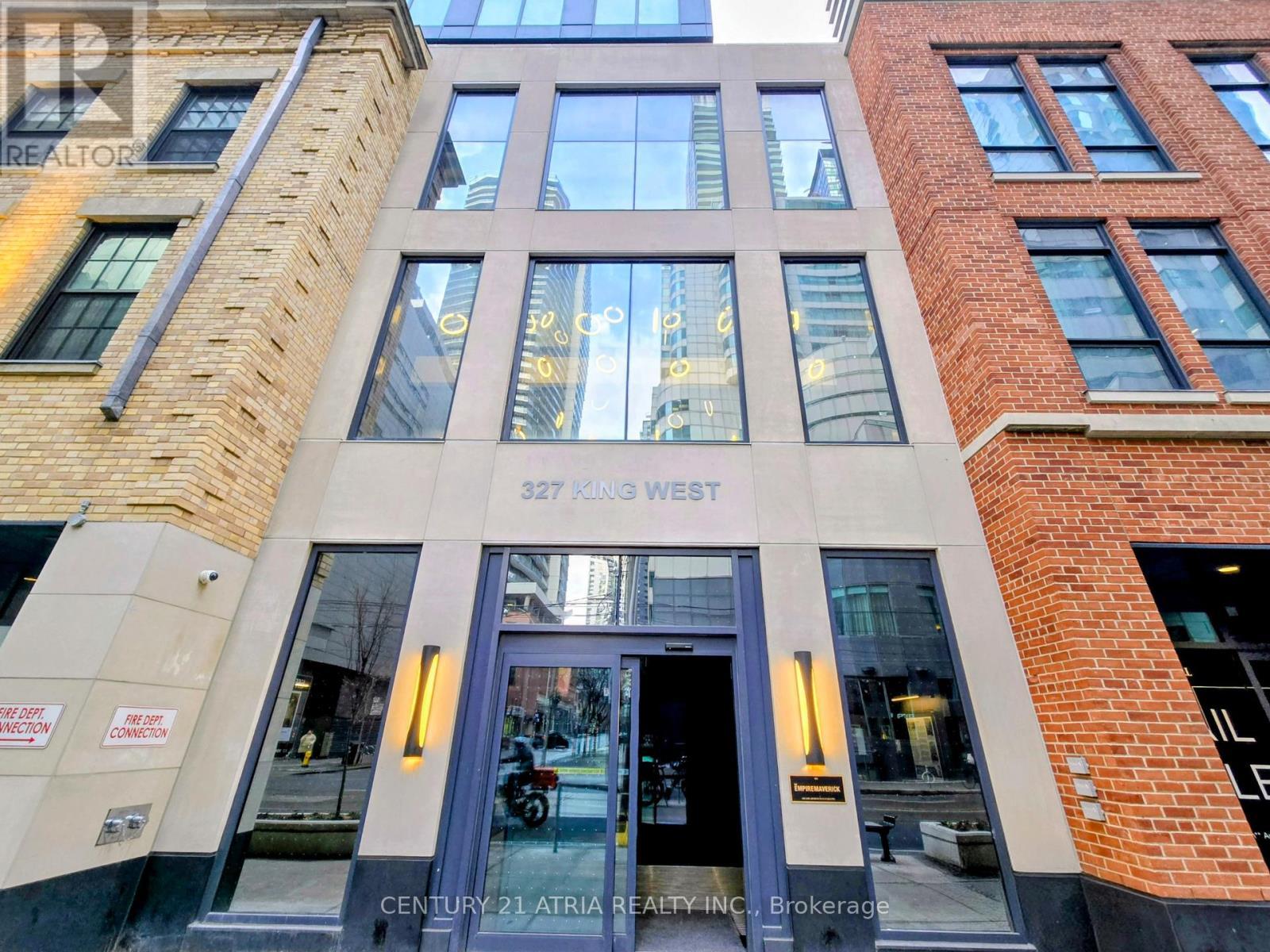 1902 - 327 King Street, Toronto, ON - Outdoor With Facade