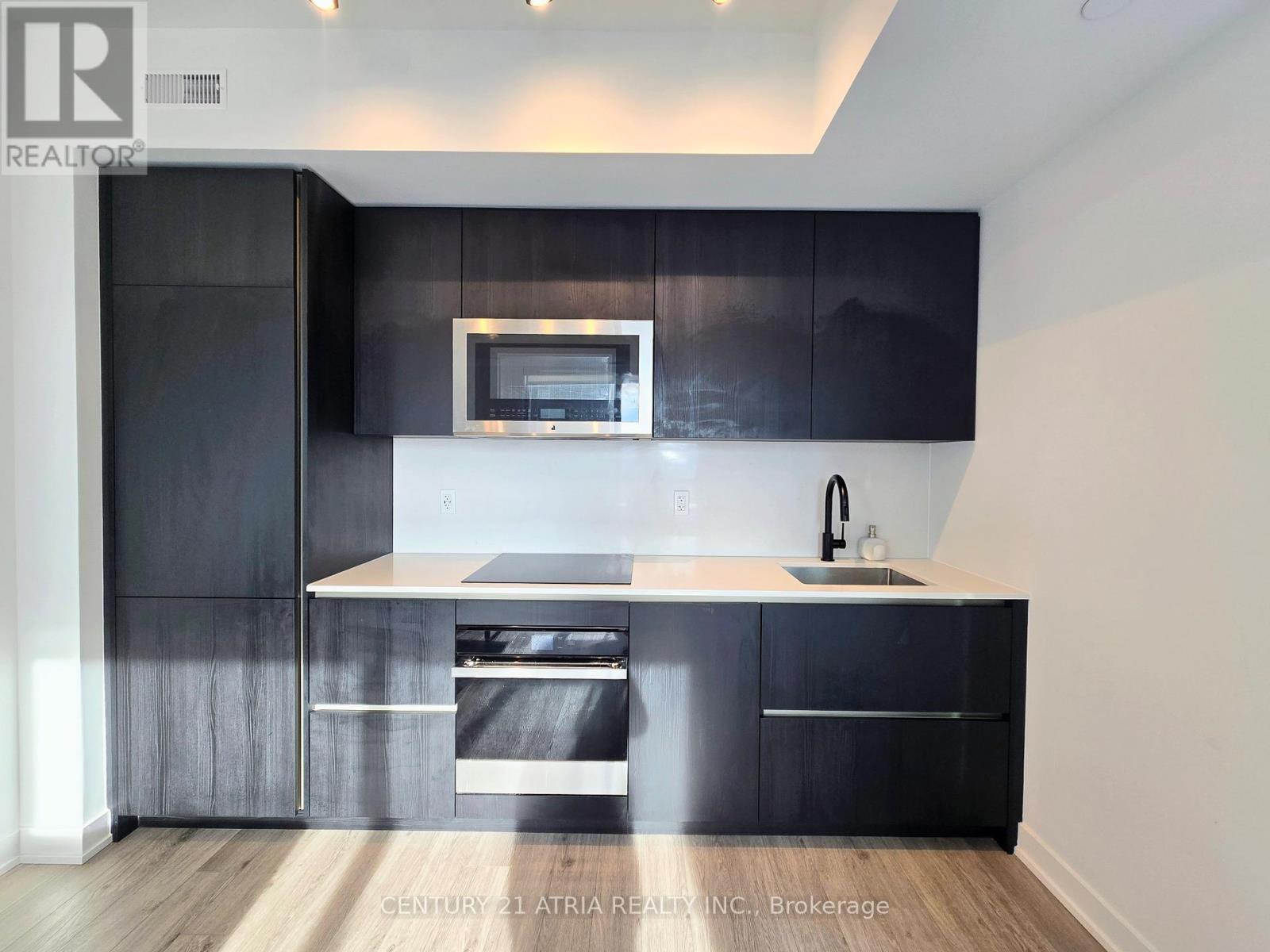1902 - 327 King Street, Toronto, ON - Indoor Photo Showing Kitchen