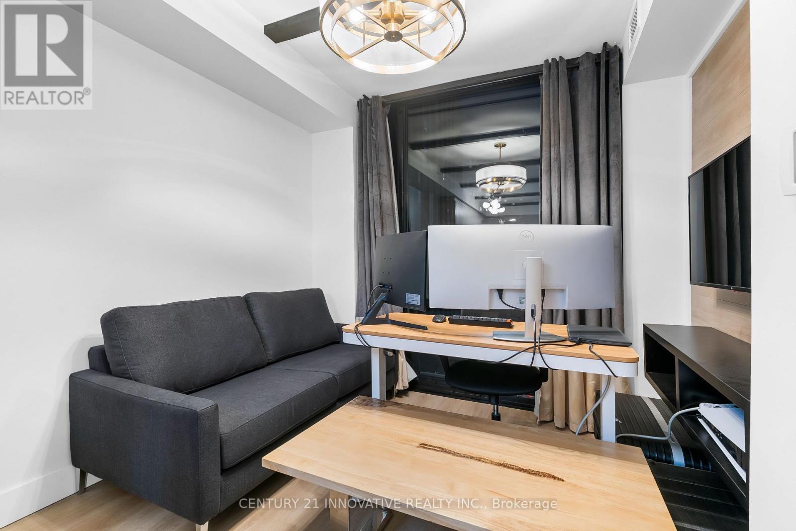 1208 - 145 Columbia Street W, Waterloo, ON - Indoor Photo Showing Other Room