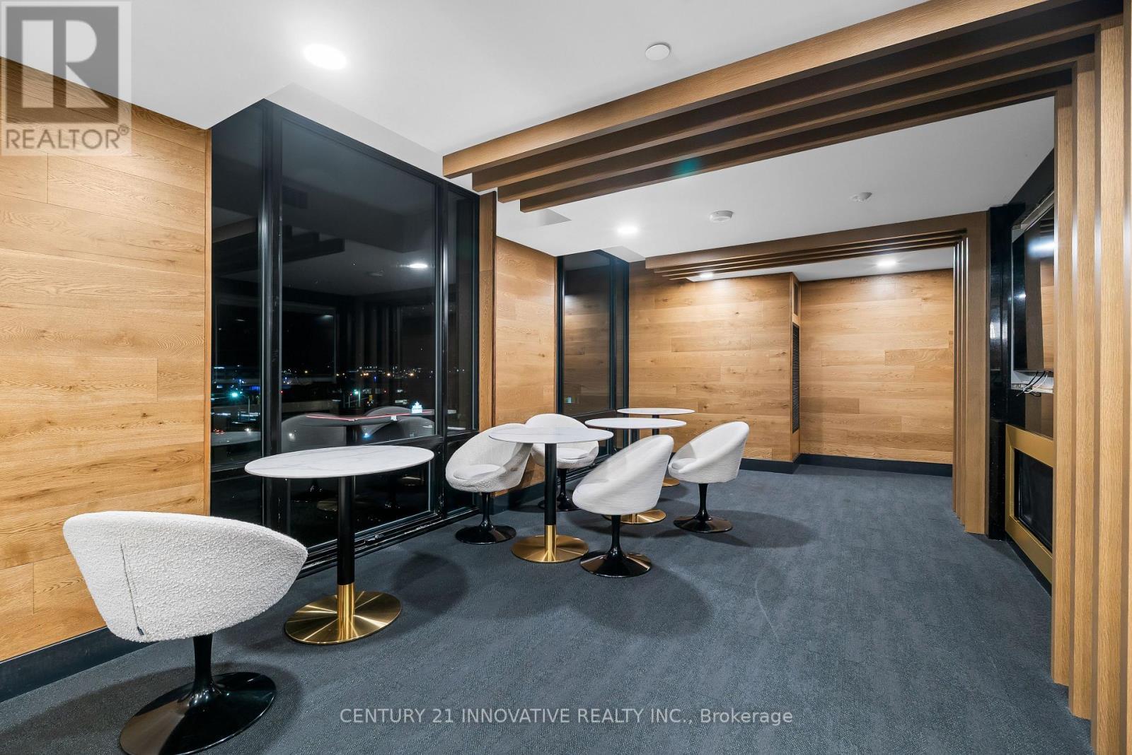 1208 - 145 Columbia Street W, Waterloo, ON - Indoor