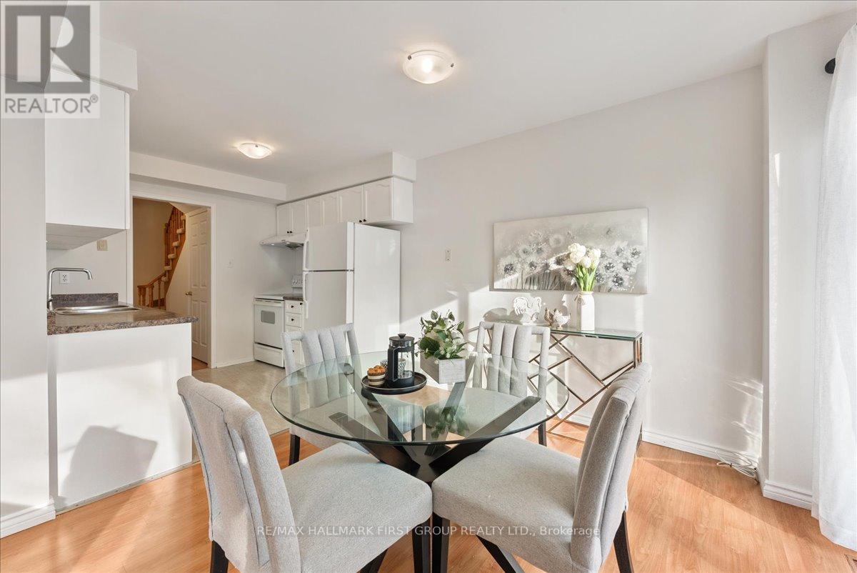 1947 Pine Grove Avenue, Pickering, ON - Indoor Photo Showing Dining Room