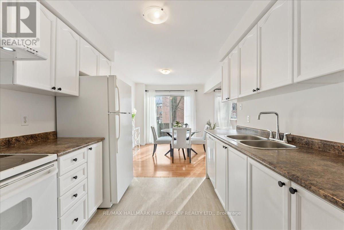 1947 Pine Grove Avenue, Pickering, ON - Indoor Photo Showing Kitchen With Double Sink