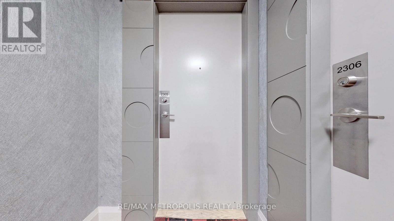 2405 - 30 Meadowglen Place, Toronto, ON - Photo Showing Bathroom