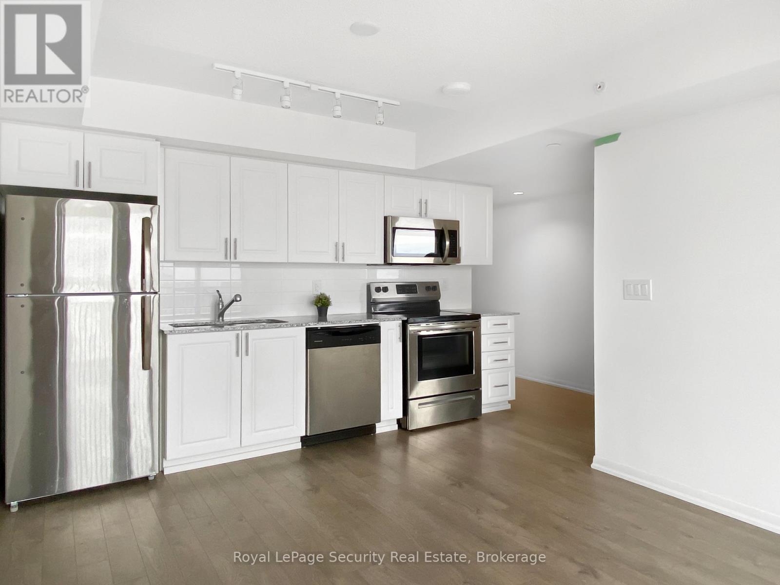 1204 - 3091 Dufferin Street, Toronto, ON - Indoor Photo Showing Kitchen With Stainless Steel Kitchen