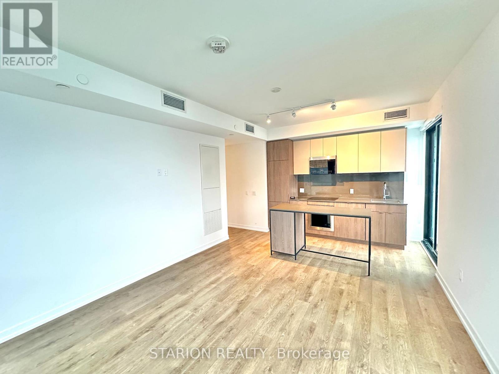 205 - 251 Masonry Way, Mississauga, ON - Indoor Photo Showing Kitchen