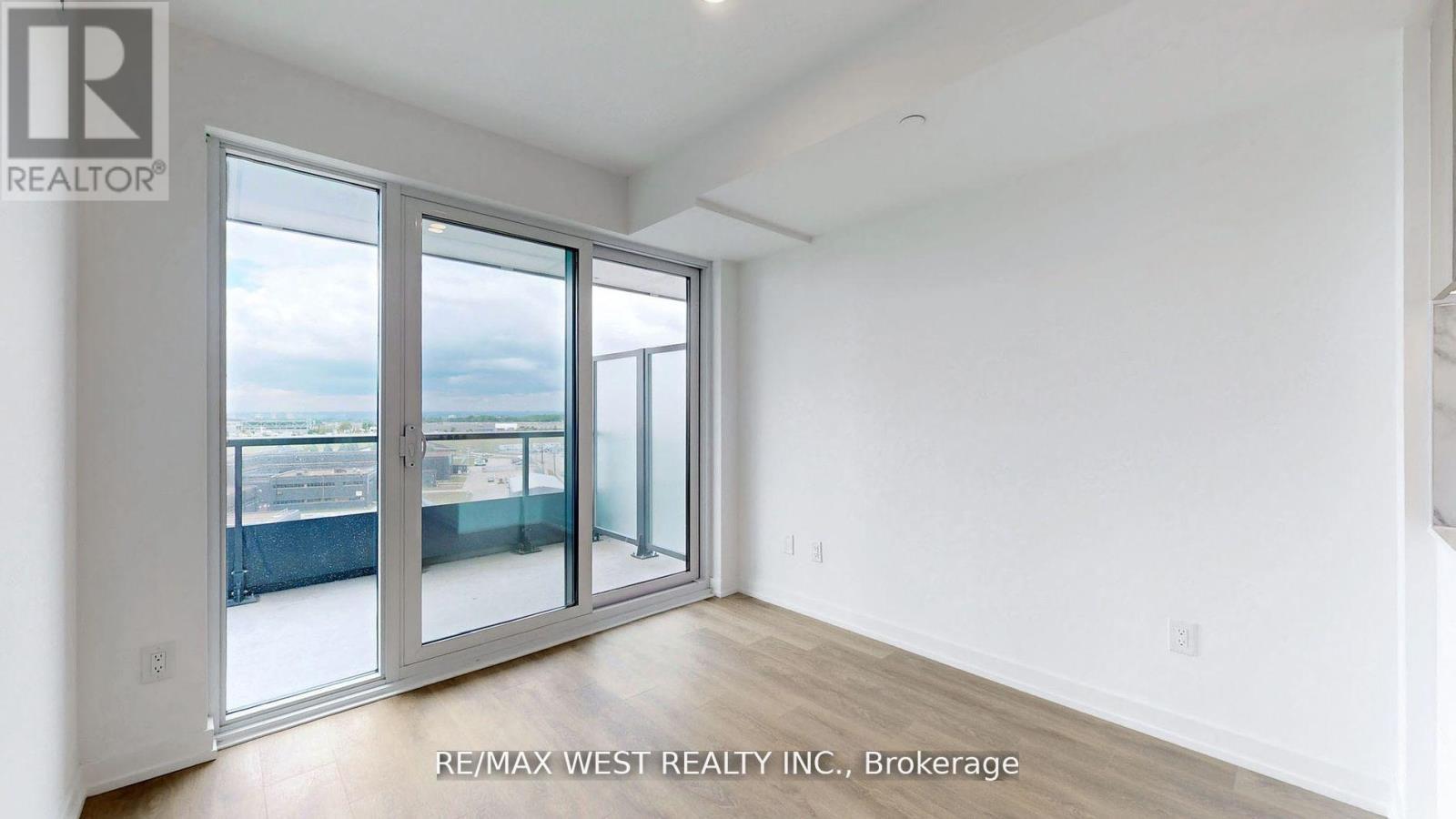 1016 - 1100 Sheppard Avenue W, Toronto, ON - Indoor Photo Showing Other Room