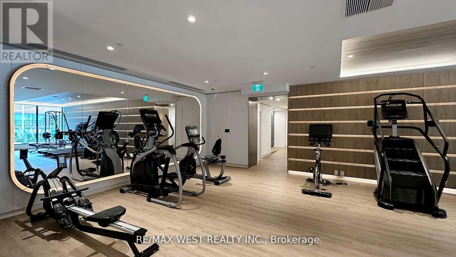1016 - 1100 Sheppard Avenue W, Toronto, ON - Indoor Photo Showing Gym Room