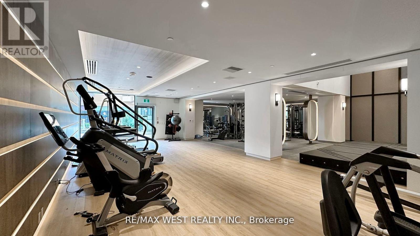 1016 - 1100 Sheppard Avenue W, Toronto, ON - Indoor