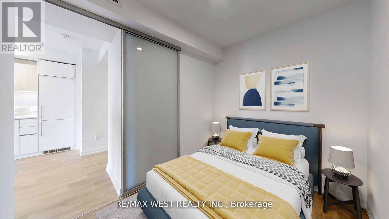 1016 - 1100 Sheppard Avenue W, Toronto, ON - Indoor Photo Showing Bedroom