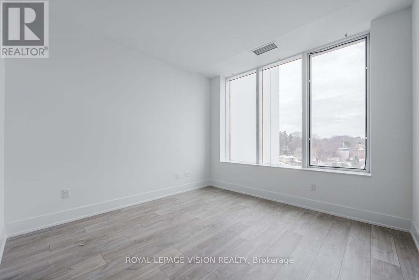 713 - 259 The Kingsway, Toronto, ON - Indoor Photo Showing Other Room