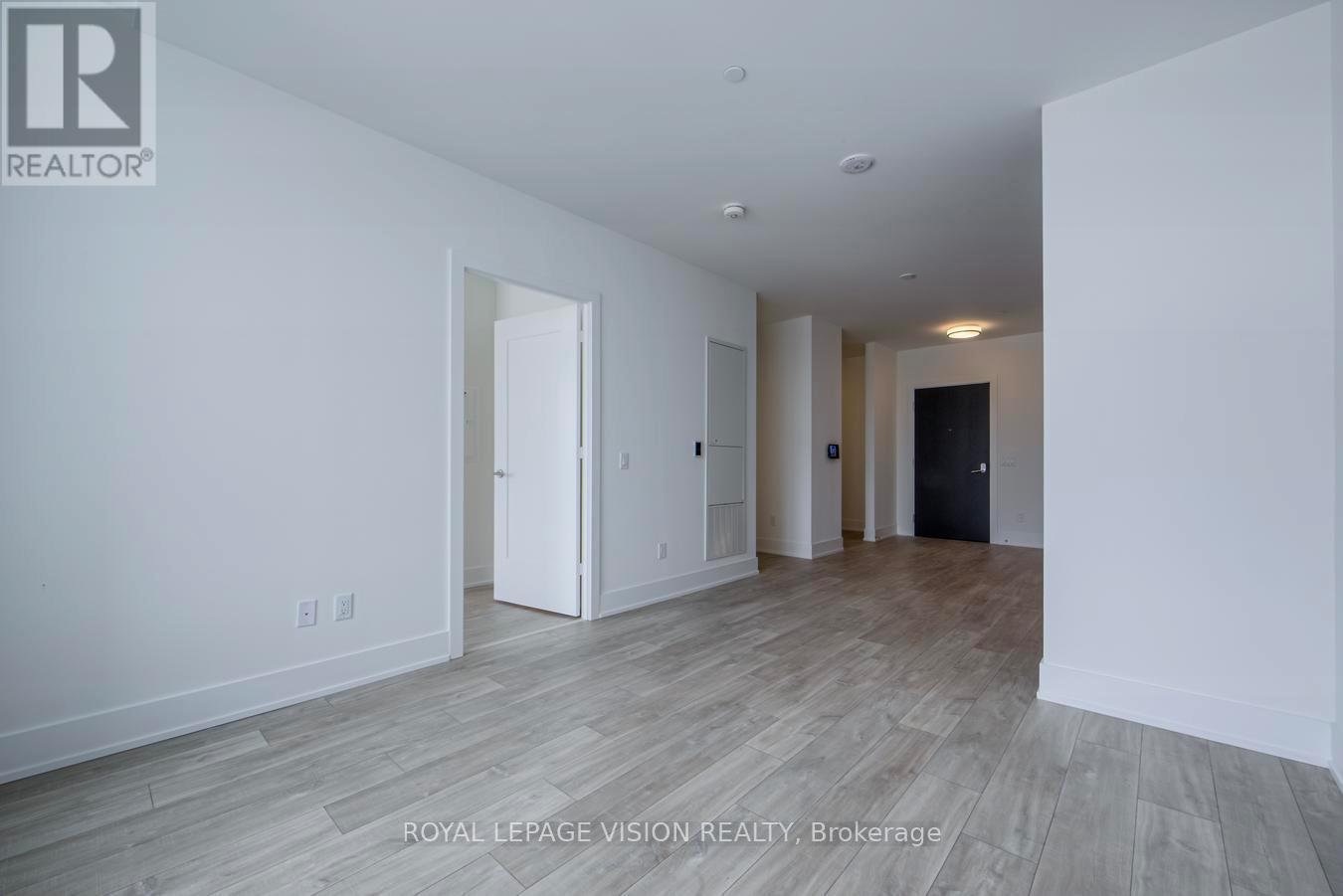 713 - 259 The Kingsway, Toronto, ON - Indoor Photo Showing Other Room