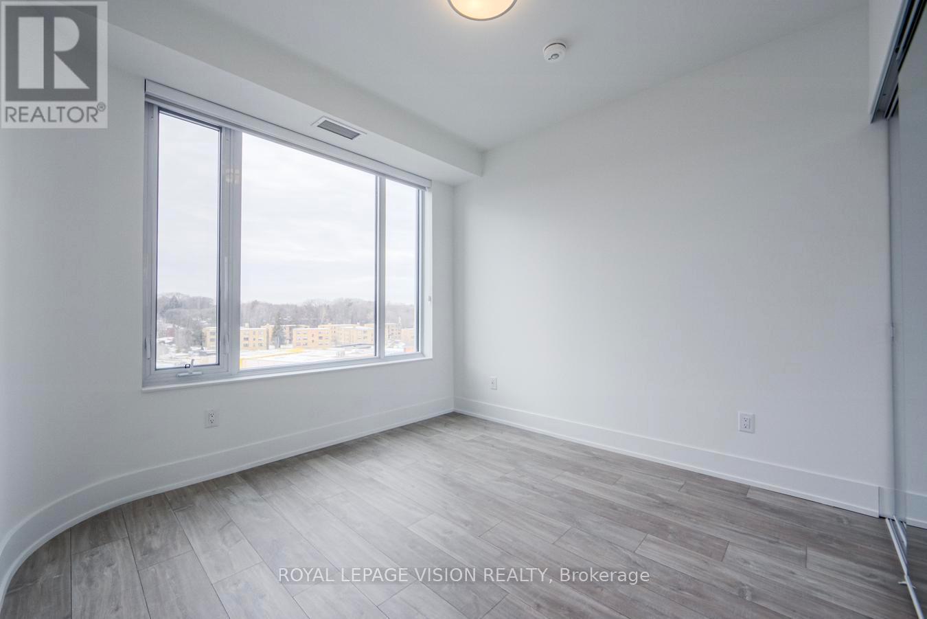 713 - 259 The Kingsway, Toronto, ON - Indoor Photo Showing Other Room