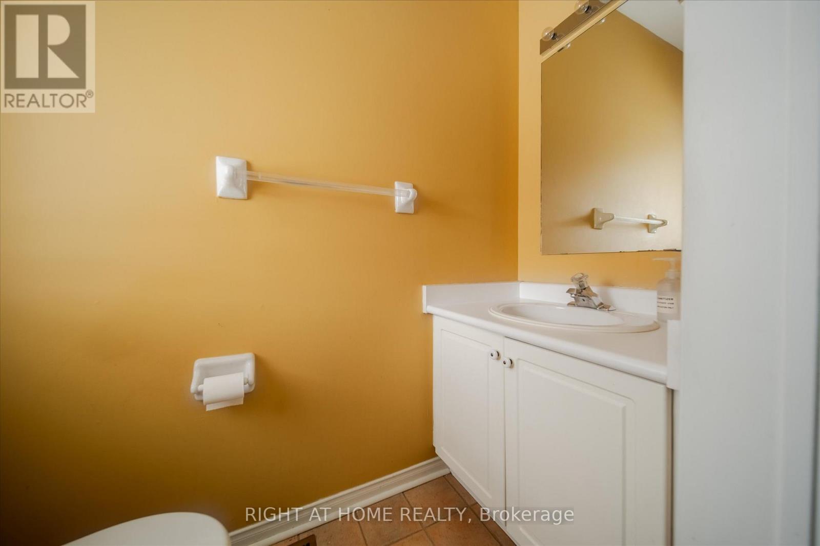 1983 Treetop Way, Pickering (Highbush), ON - Indoor Photo Showing Bathroom