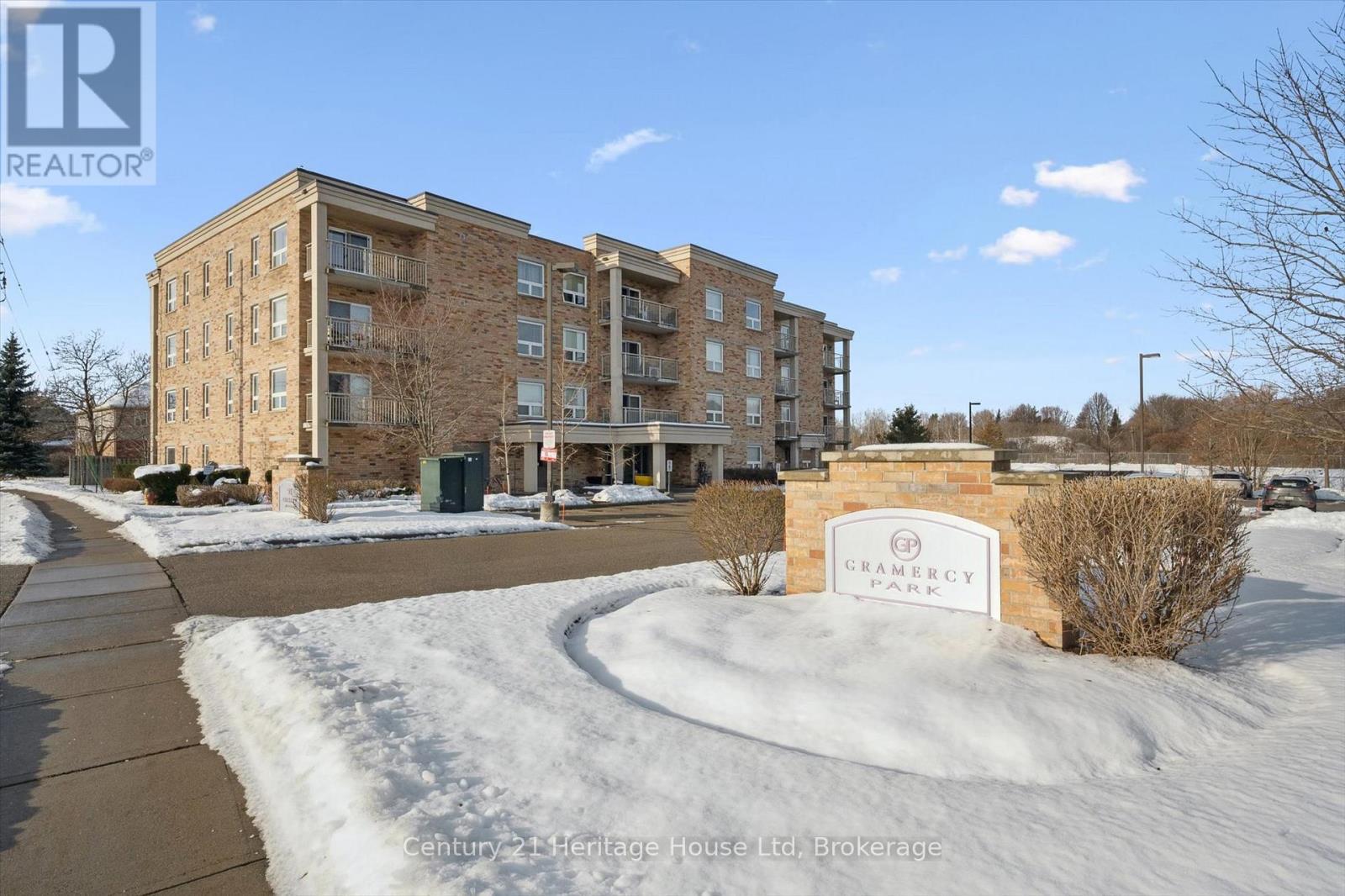 402 - 901 Paisley Road, Guelph (Willow West/Sugarbush/West Acres), ON