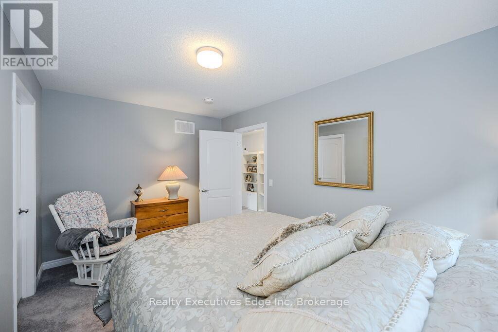 55 Povey Road, Centre Wellington (Fergus), ON - Indoor Photo Showing Bedroom