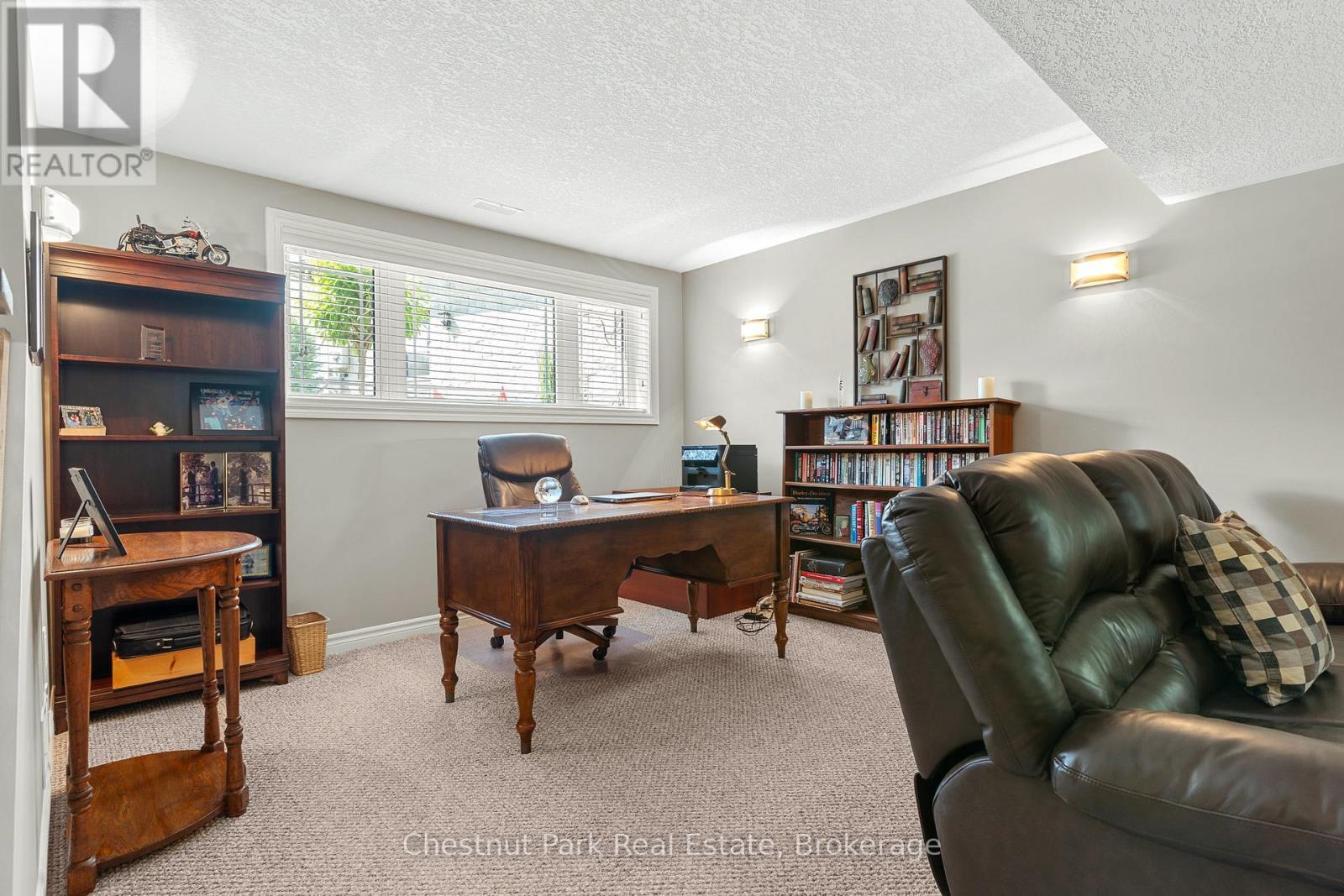 207 2Nd Street W, Owen Sound, ON - Indoor Photo Showing Office