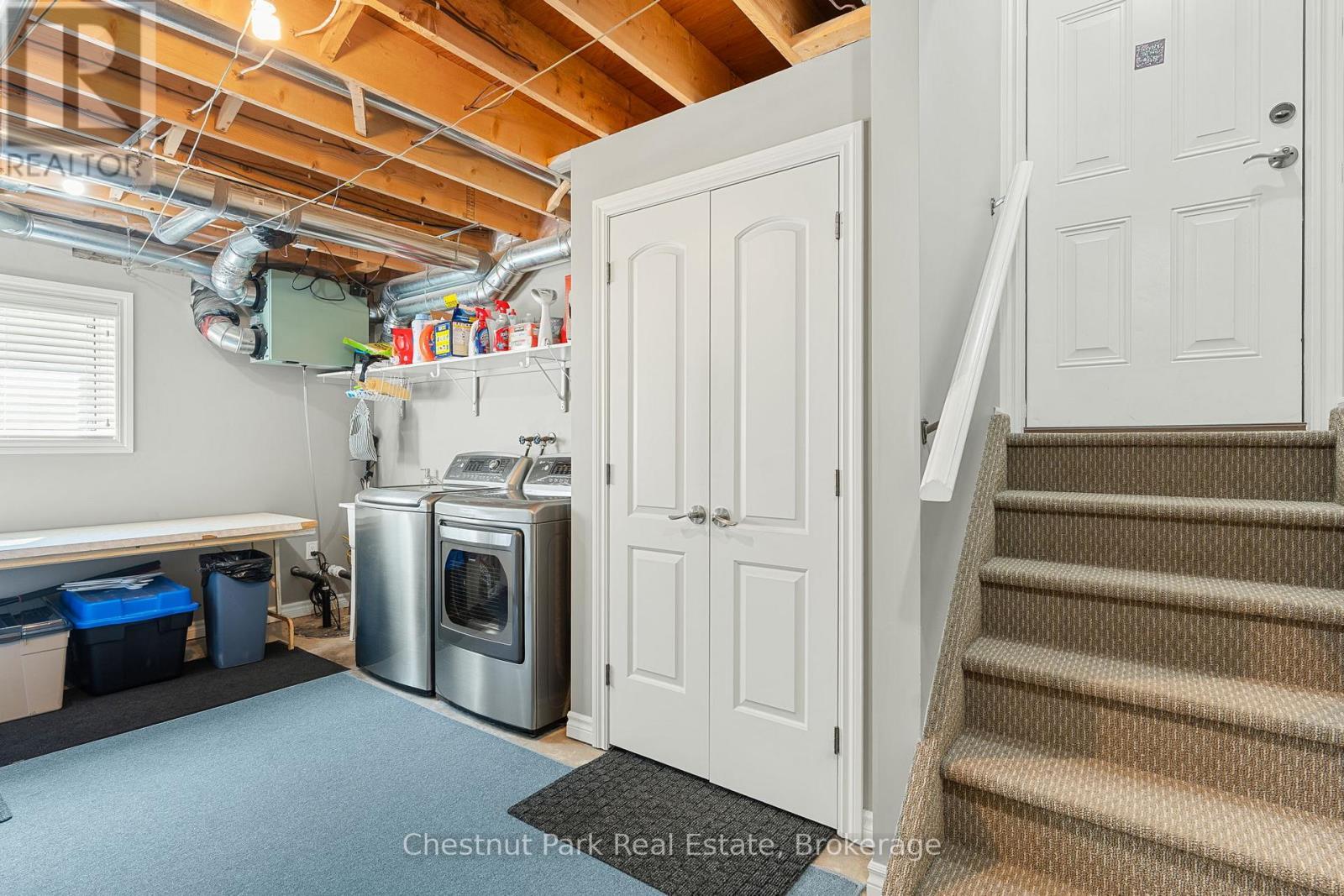 207 2Nd Street W, Owen Sound, ON - Indoor Photo Showing Laundry Room
