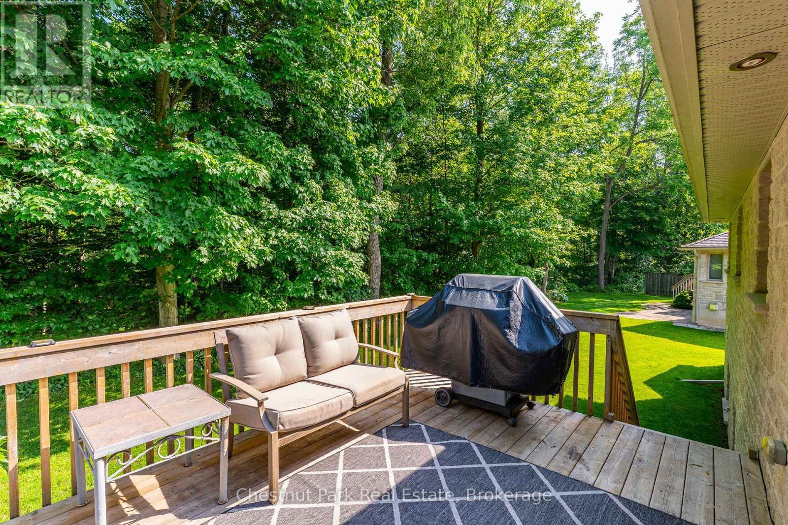 207 2Nd Street W, Owen Sound, ON - Outdoor With Deck Patio Veranda