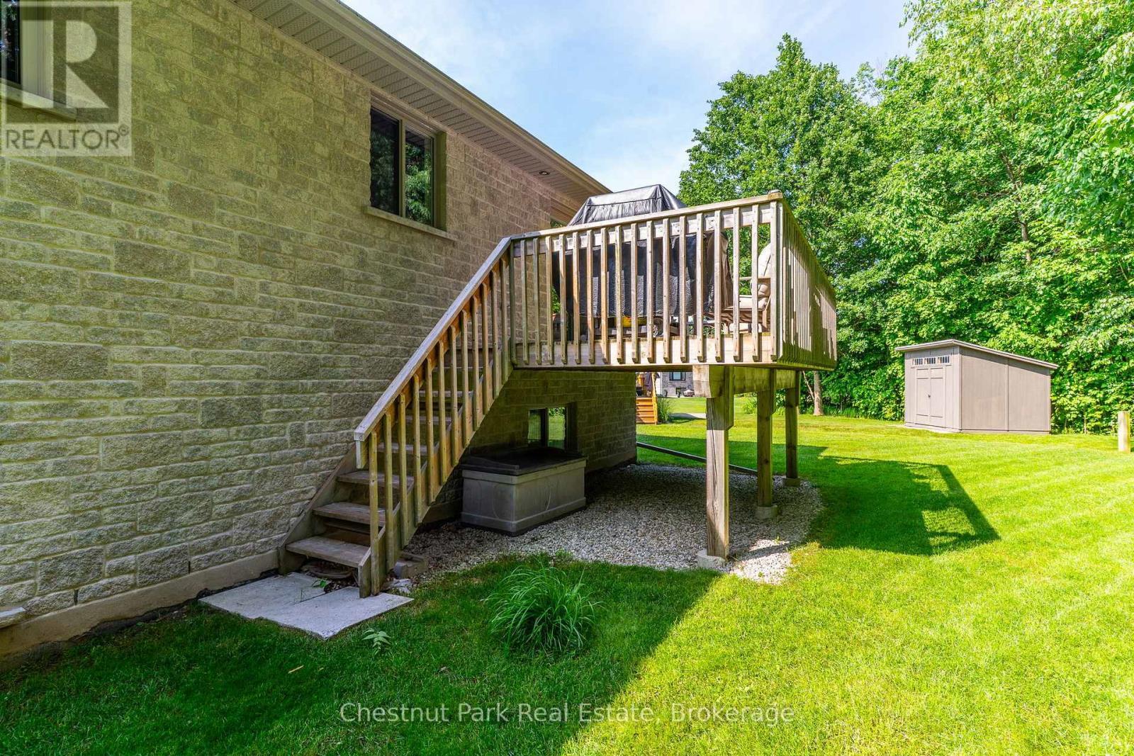 207 2Nd Street W, Owen Sound, ON - Outdoor