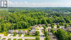 Super location to so many amenities -