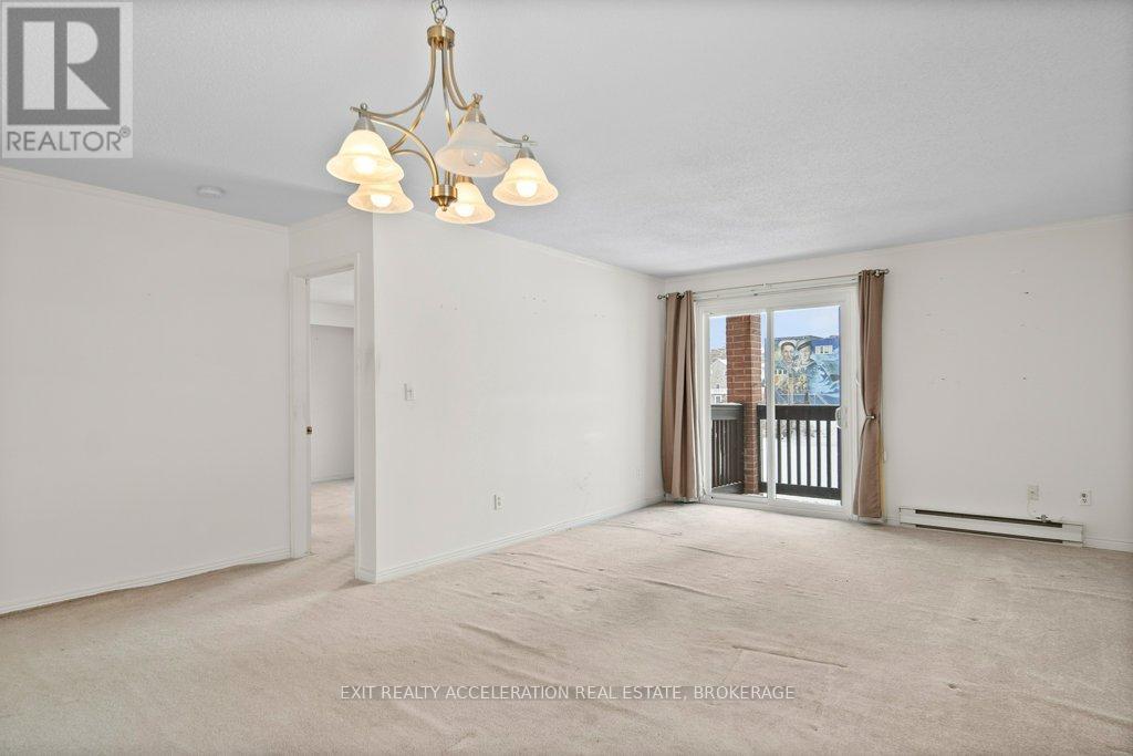 204 - 11 Centre Street, Greater Napanee (Greater Napanee), ON - Indoor Photo Showing Other Room