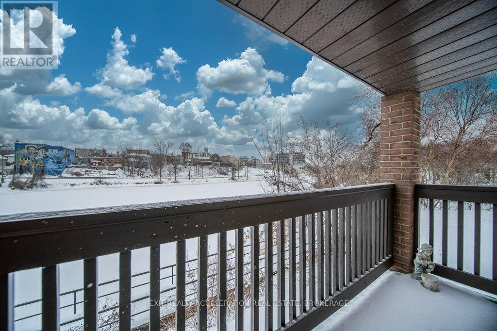 204 - 11 Centre Street, Greater Napanee (Greater Napanee), ON - Outdoor With Balcony