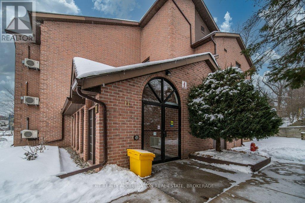 204 - 11 Centre Street, Greater Napanee (Greater Napanee), ON - Outdoor With Exterior