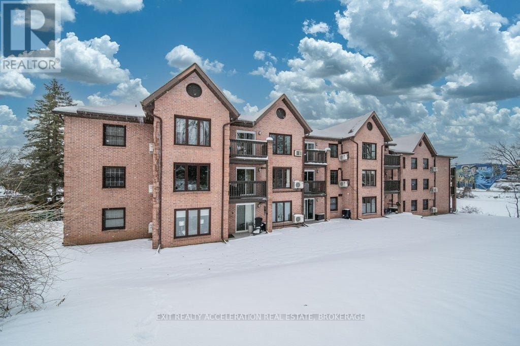 204 - 11 Centre Street, Greater Napanee (Greater Napanee), ON - Outdoor With Facade