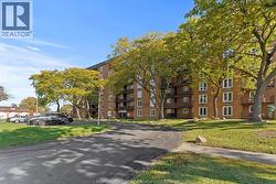 6550 THORNBERRY CRESCENT Unit# 6550 Windsor, ON N8T 2X2