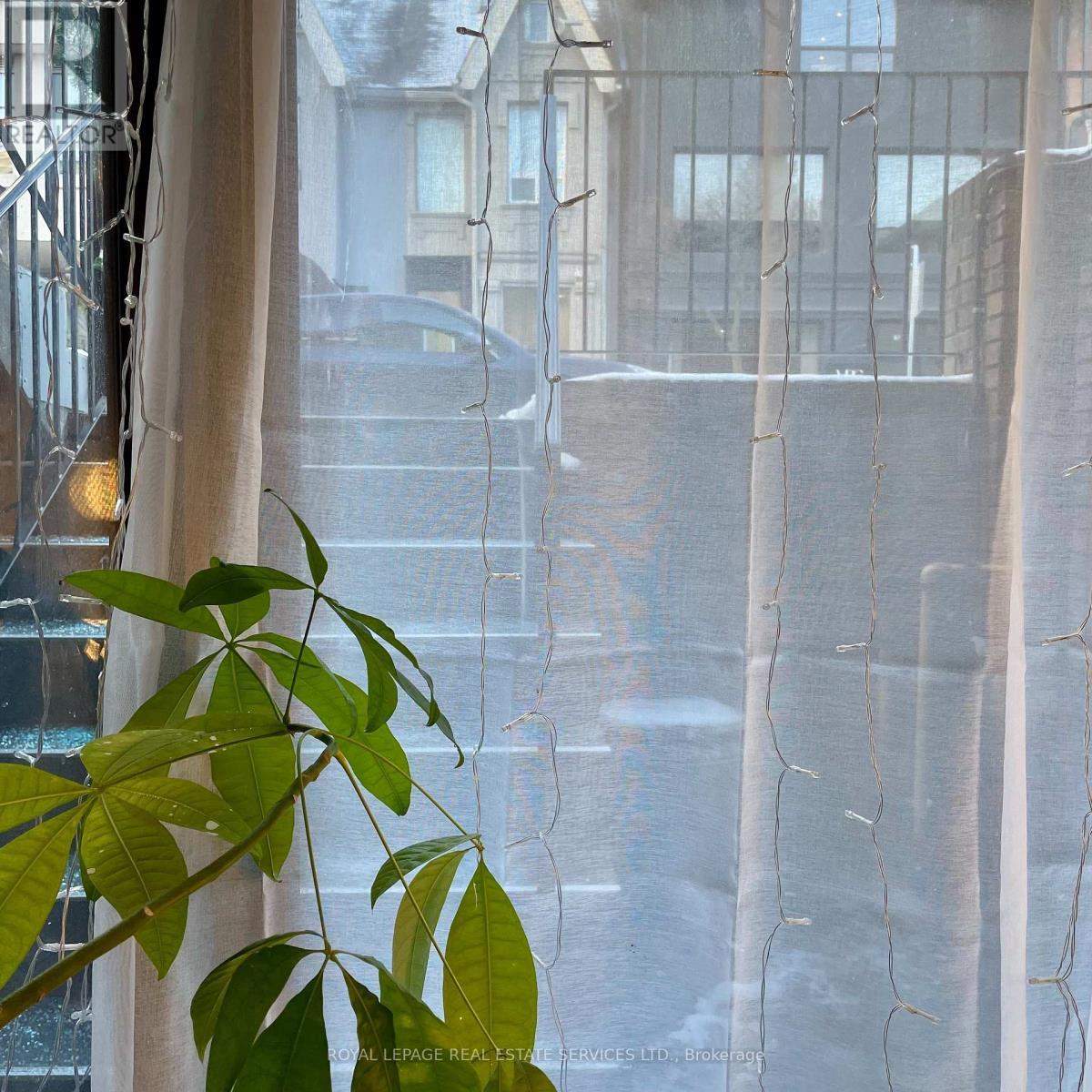 Lower - 80 Scollard Street W, Toronto, ON