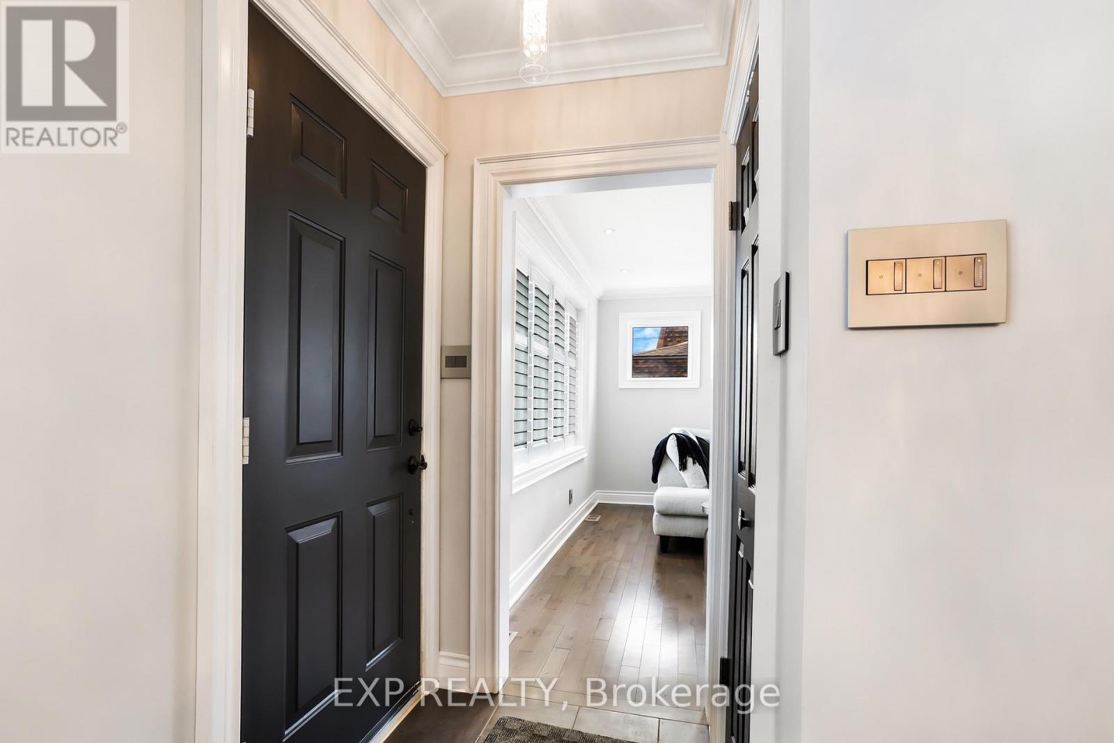 231 #8 Highway, Hamilton, ON