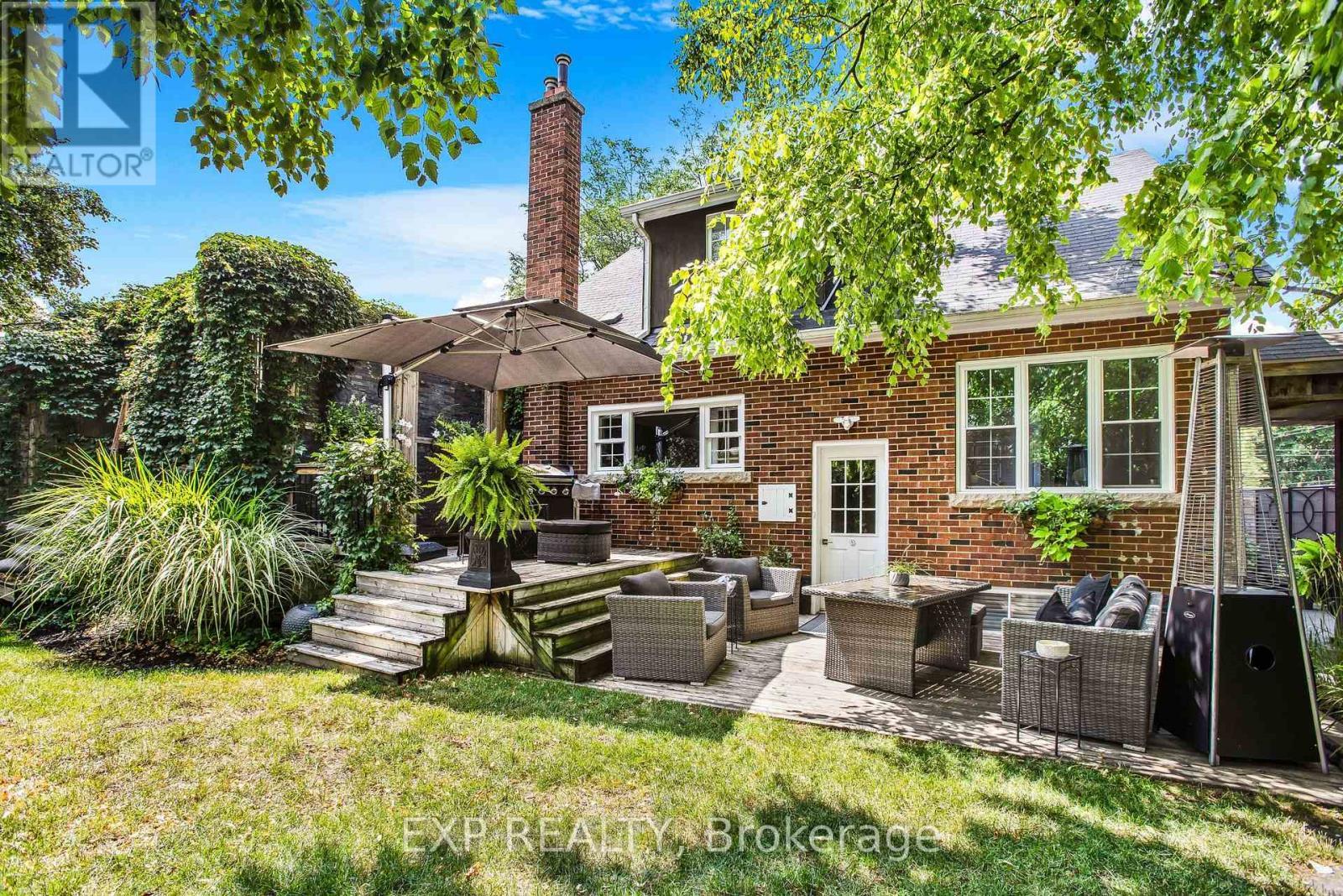 231 #8 Highway, Hamilton, ON