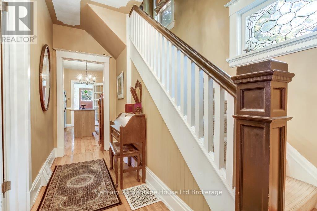 230 Graham Street, Woodstock (Woodstock - North), ON - Indoor Photo Showing Other Room