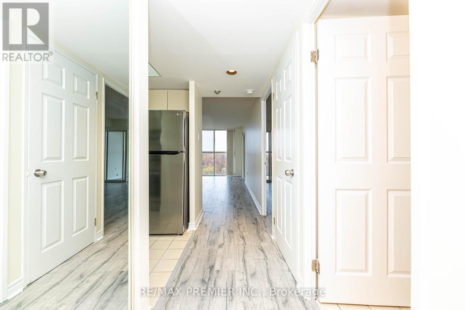 907 - 600 Rexdale Boulevard, Toronto, ON - Indoor Photo Showing Other Room