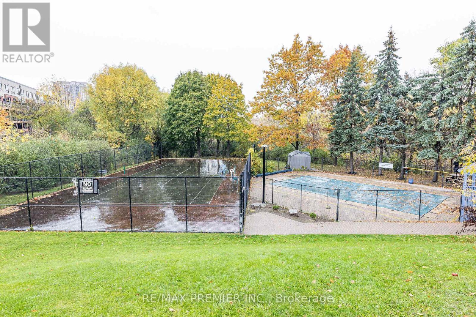 907 - 600 Rexdale Boulevard, Toronto, ON - Outdoor With In Ground Pool