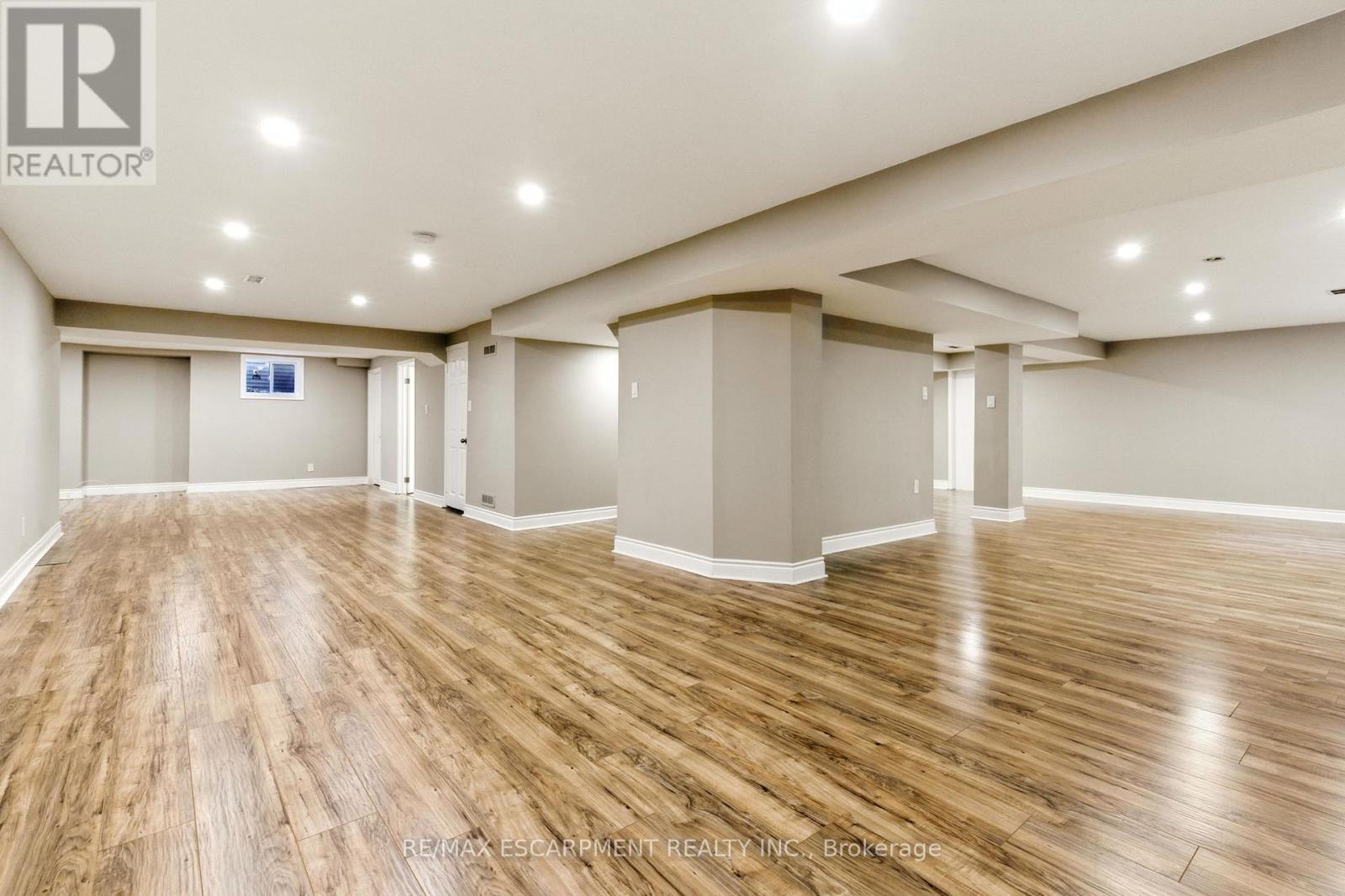 1624 Gallant Drive, Mississauga, ON - Indoor Photo Showing Basement