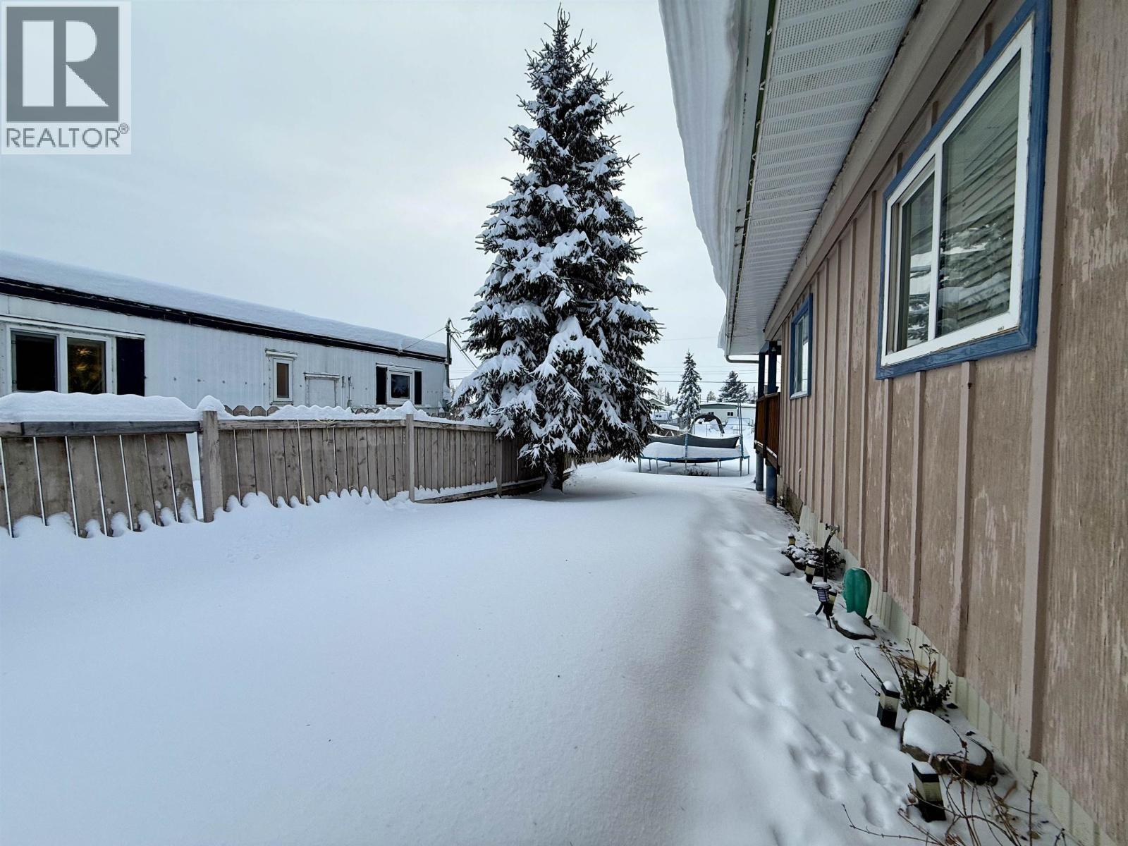8912 75 Street Street, Fort St. John, BC - Outdoor