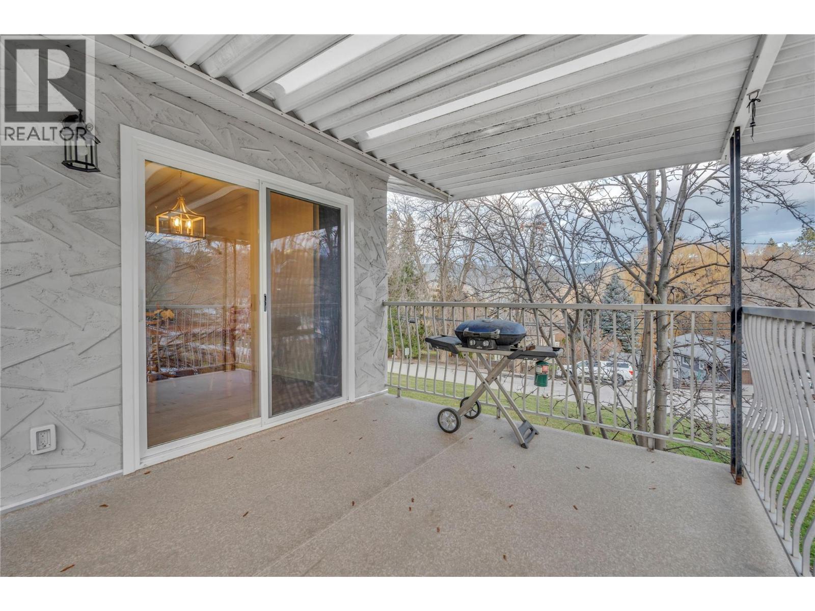 7111 Peach Orchard Road, Summerland, BC - Outdoor