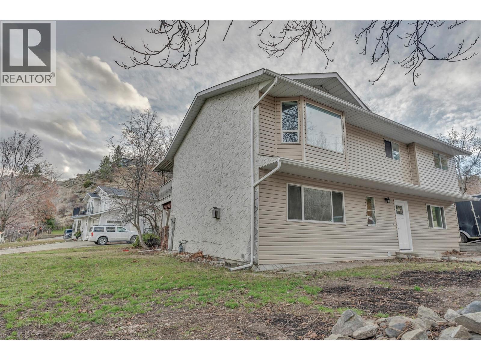 7111 Peach Orchard Road, Summerland, BC - Outdoor