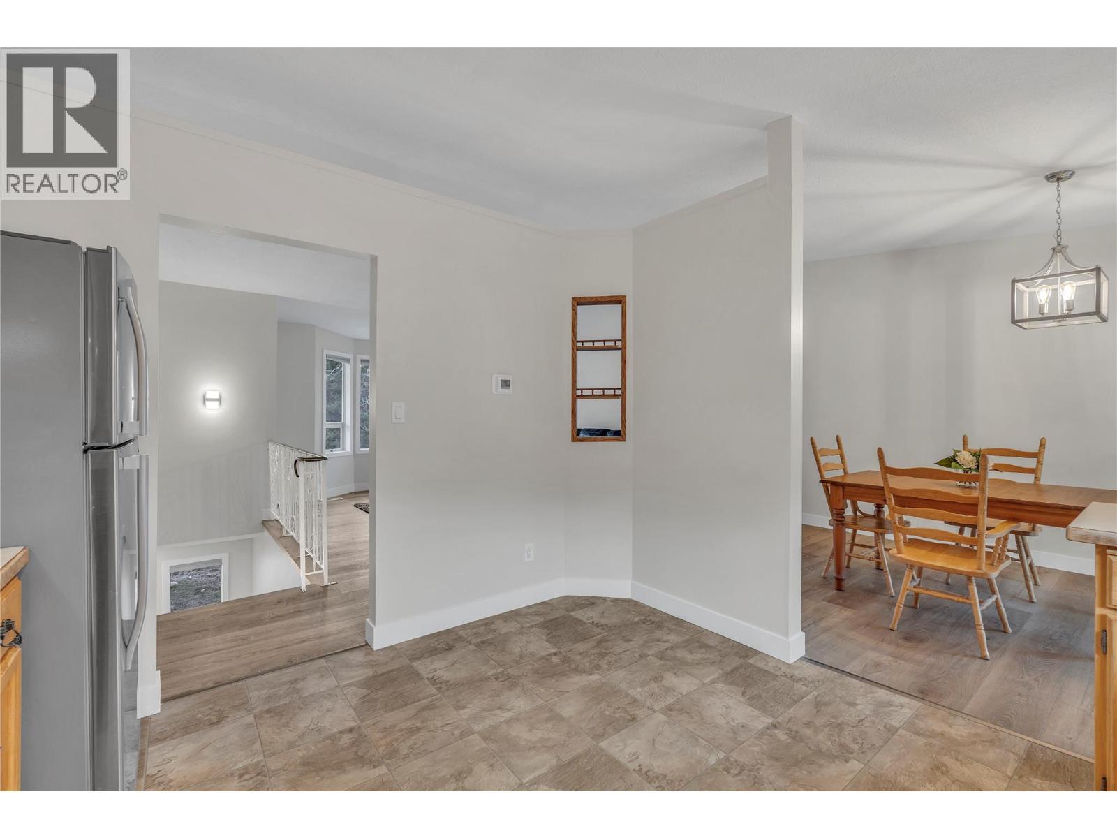 7111 Peach Orchard Road, Summerland, BC - Indoor Photo Showing Dining Room