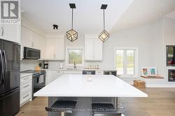 Loads of counter space for dining & entertaining -