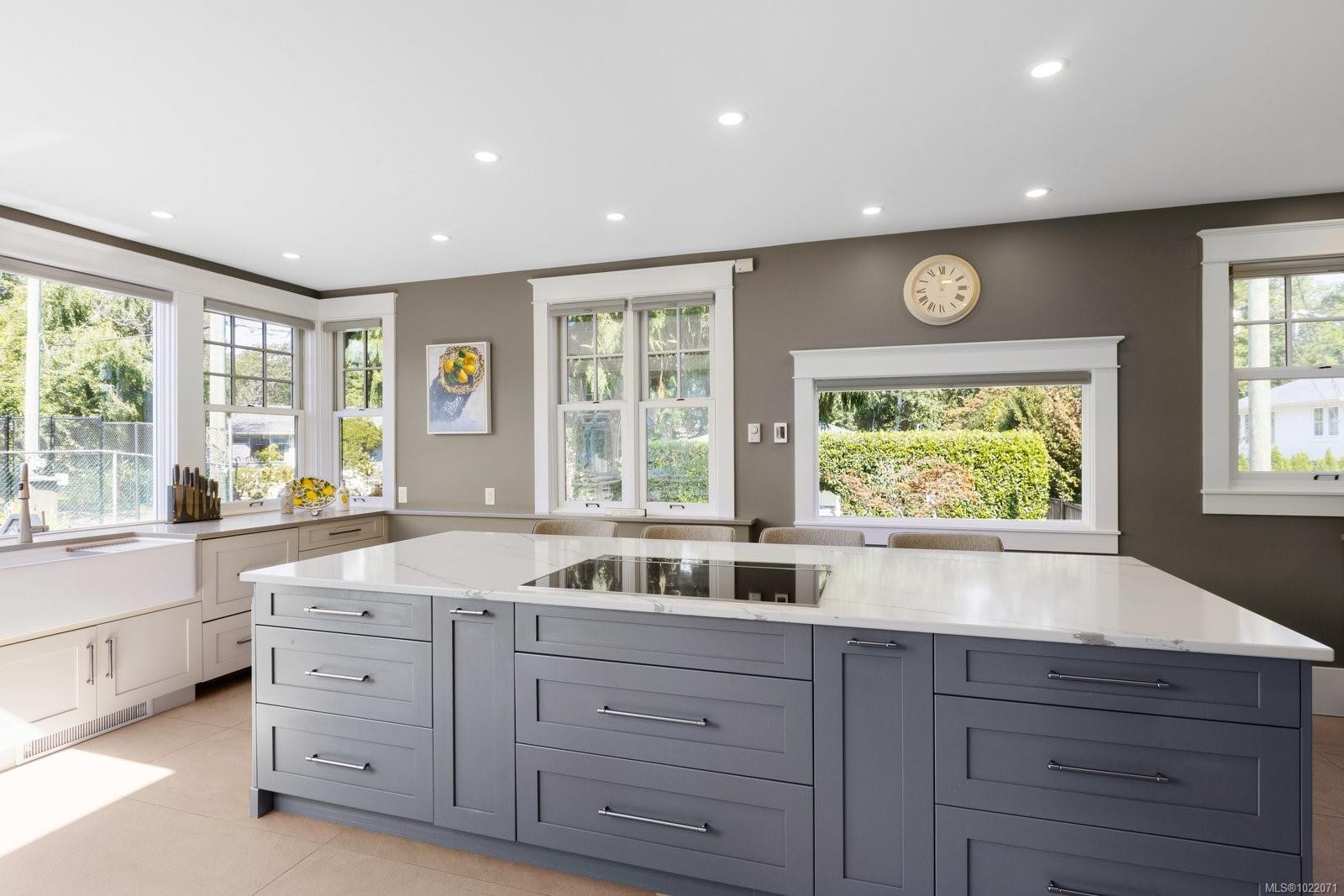 2655 Shady Lane, Oak Bay, BC