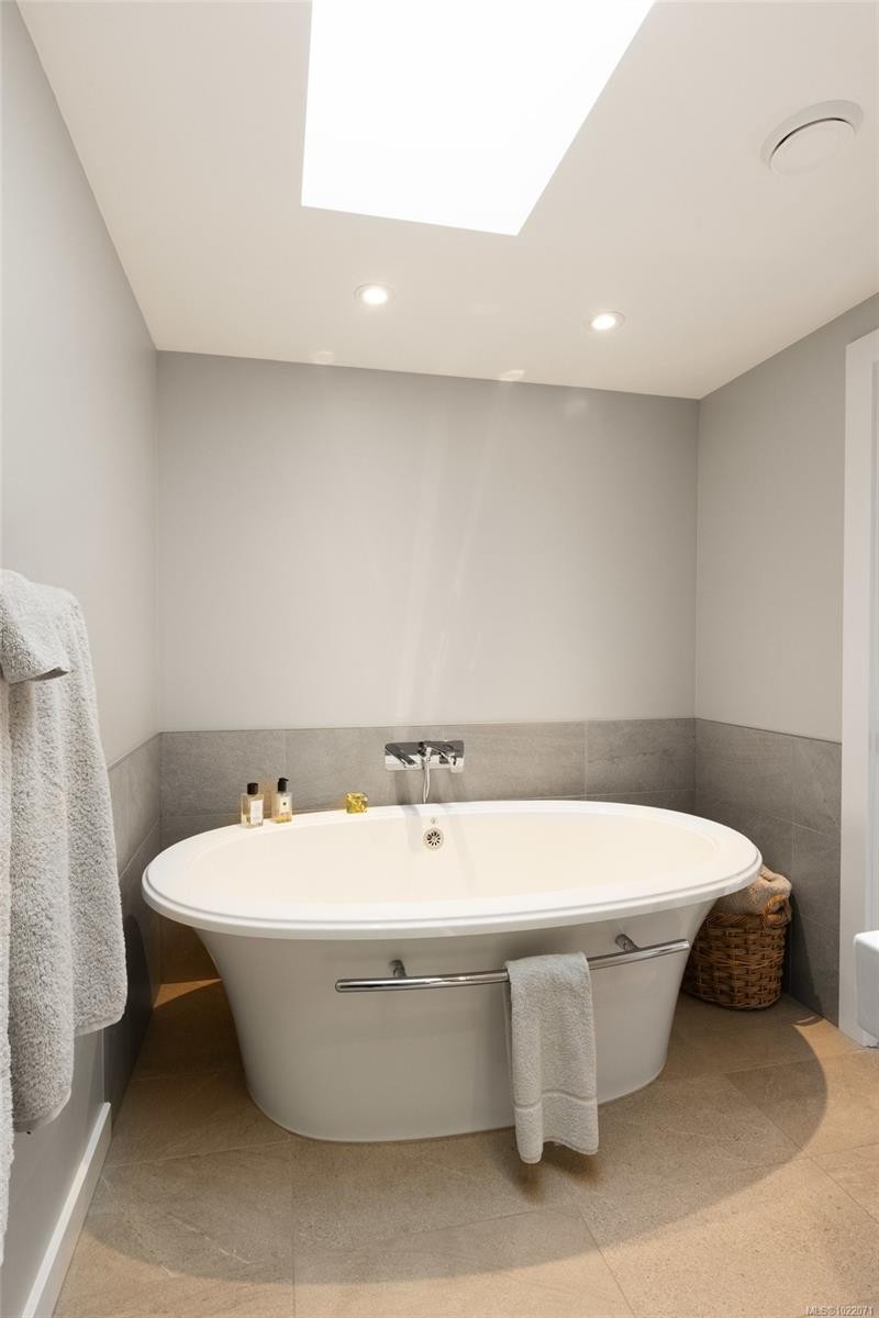 2655 Shady Lane, Oak Bay, BC