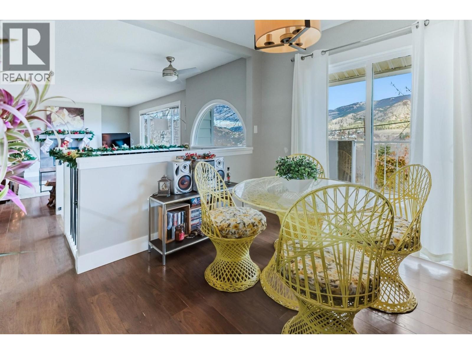 dining area - 2126 Verde Vista Road, Kelowna, BC - Indoor Photo Showing Dining Room