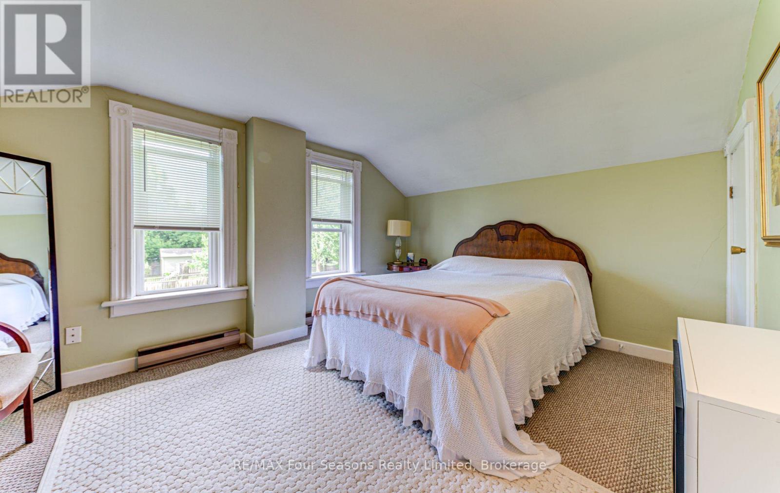 393 Second Street, Collingwood, ON - Indoor Photo Showing Bedroom