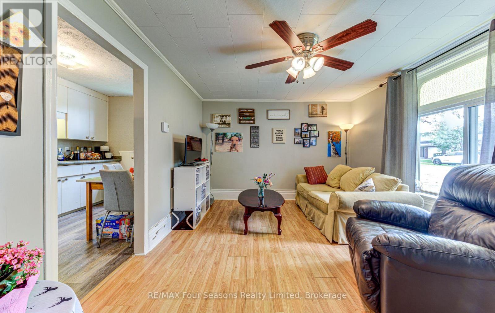 393 Second Street, Collingwood, ON - Indoor Photo Showing Other Room